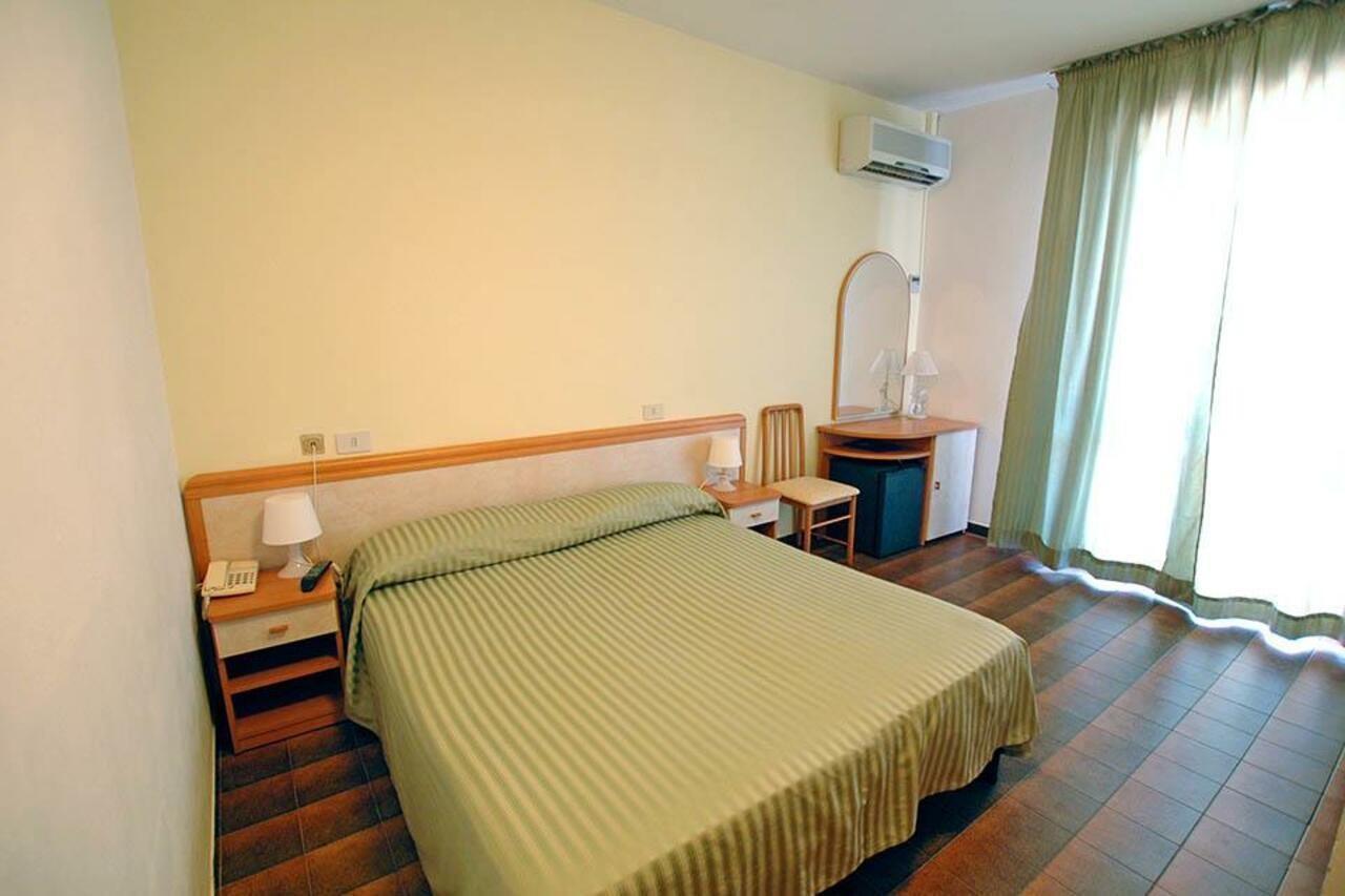 Hotel Paradiso Verde Marina Di Bibbona Dış mekan fotoğraf