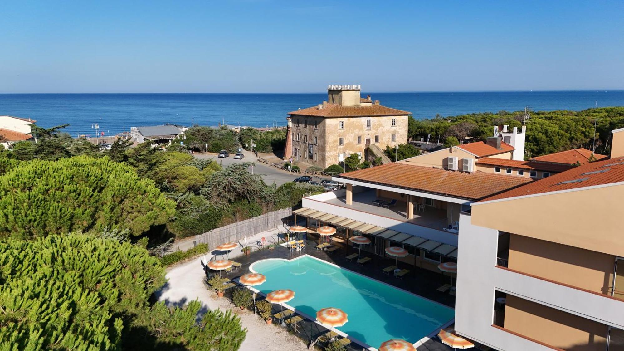 Hotel Paradiso Verde Marina Di Bibbona Dış mekan fotoğraf