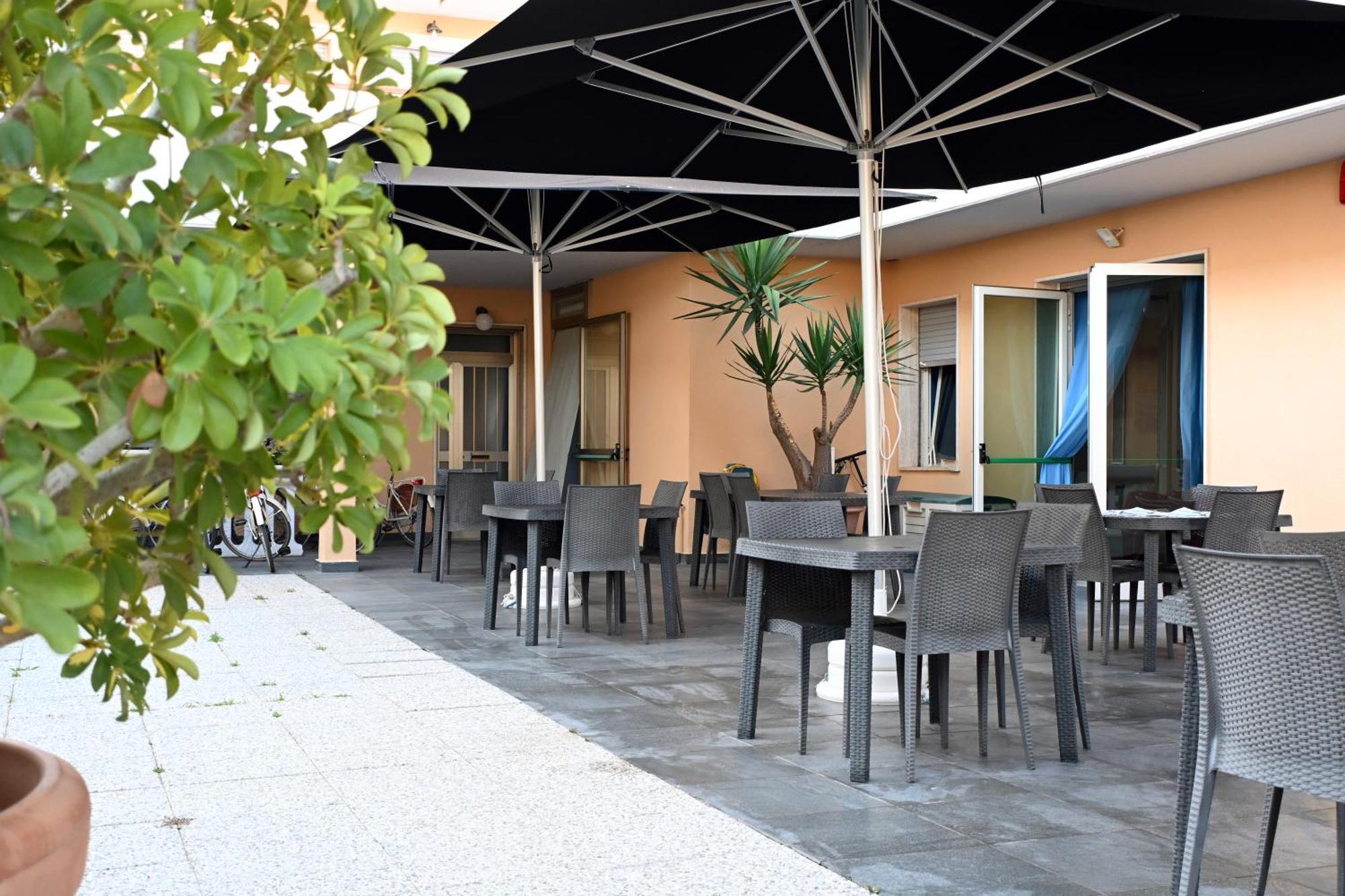 Hotel Paradiso Verde Marina Di Bibbona Dış mekan fotoğraf