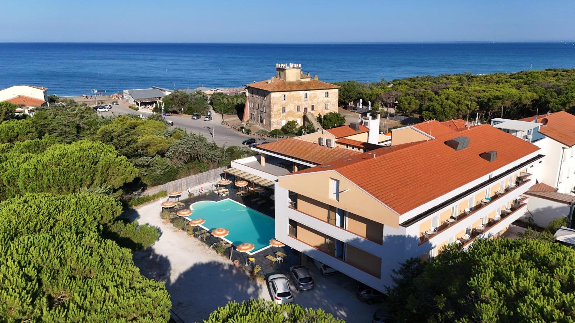 Hotel Paradiso Verde Marina Di Bibbona Dış mekan fotoğraf